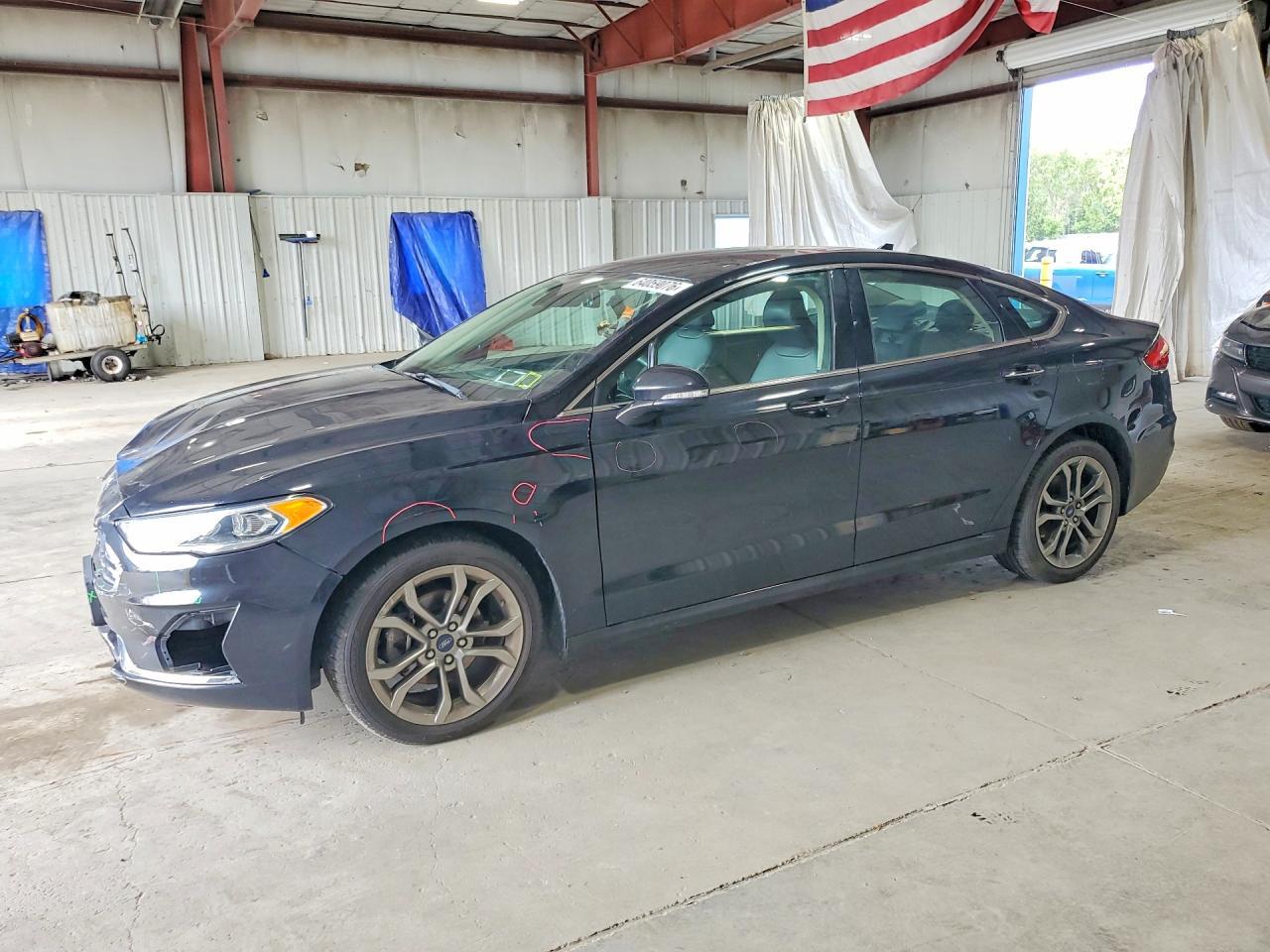 2019 Ford Fusion Sel - zdjęcie główne