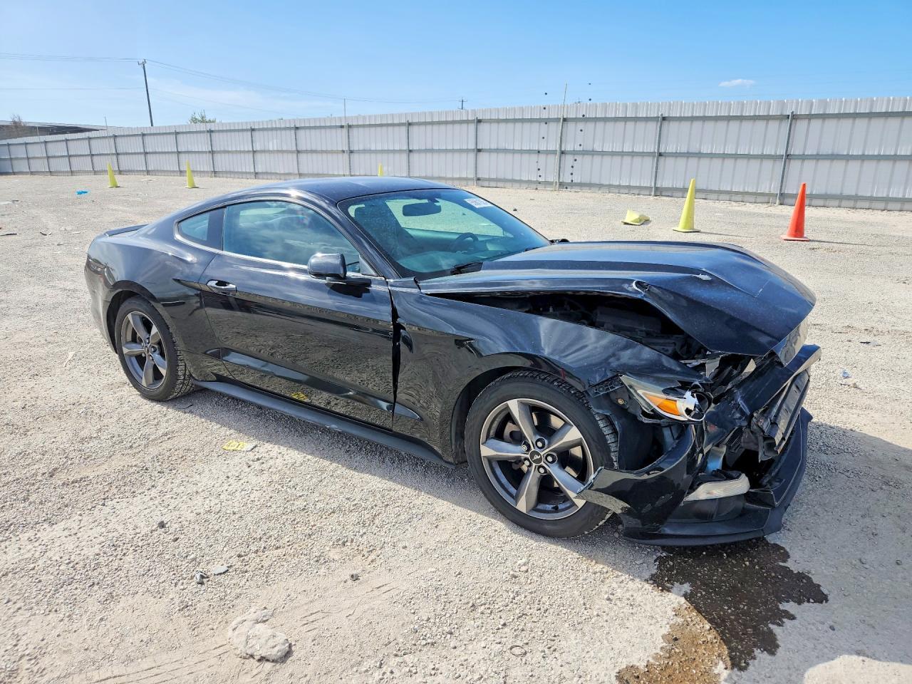 2016 Ford Mustang - zdjęcie 4