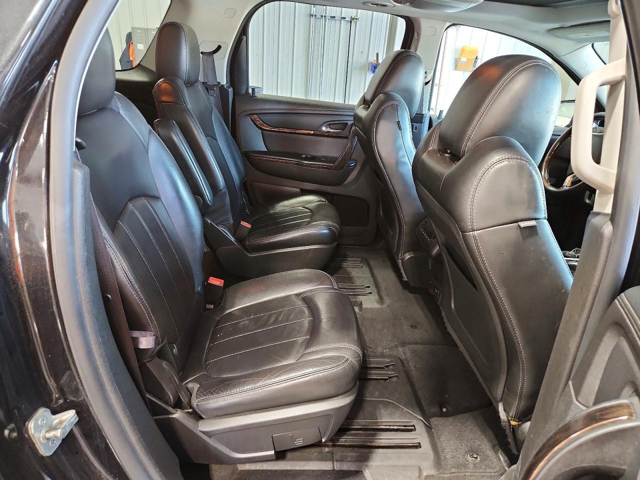 2014 GMC Acadia Denali - zdjęcie 11