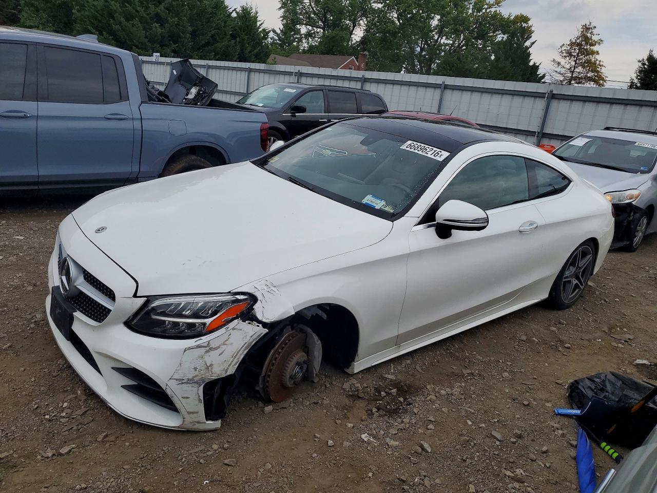 2019 Mercedes-Benz C 300 4Matic - zdjęcie główne