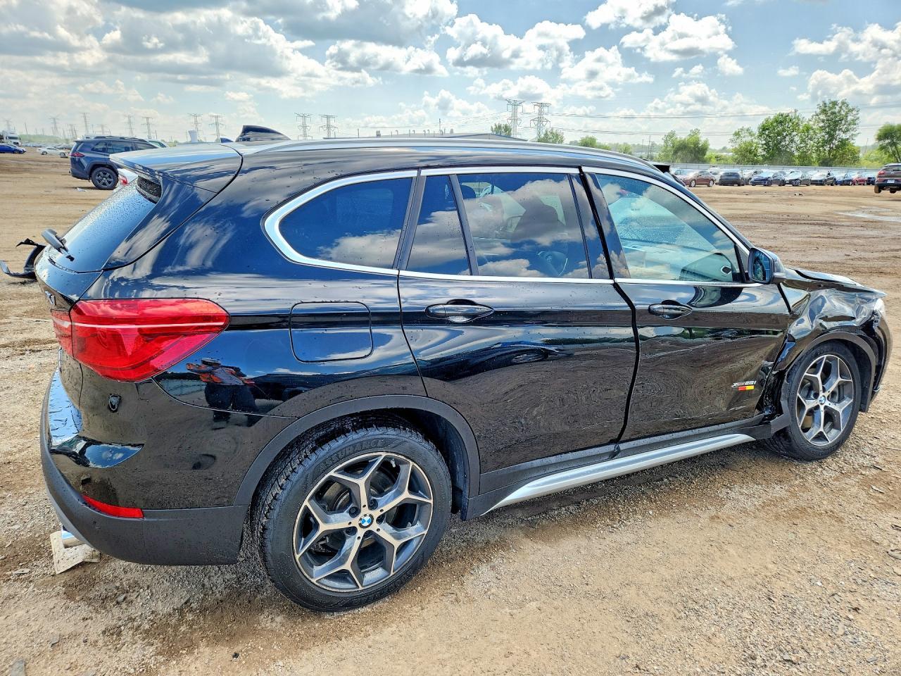 2016 BMW X1 xDrive28I - zdjęcie 3