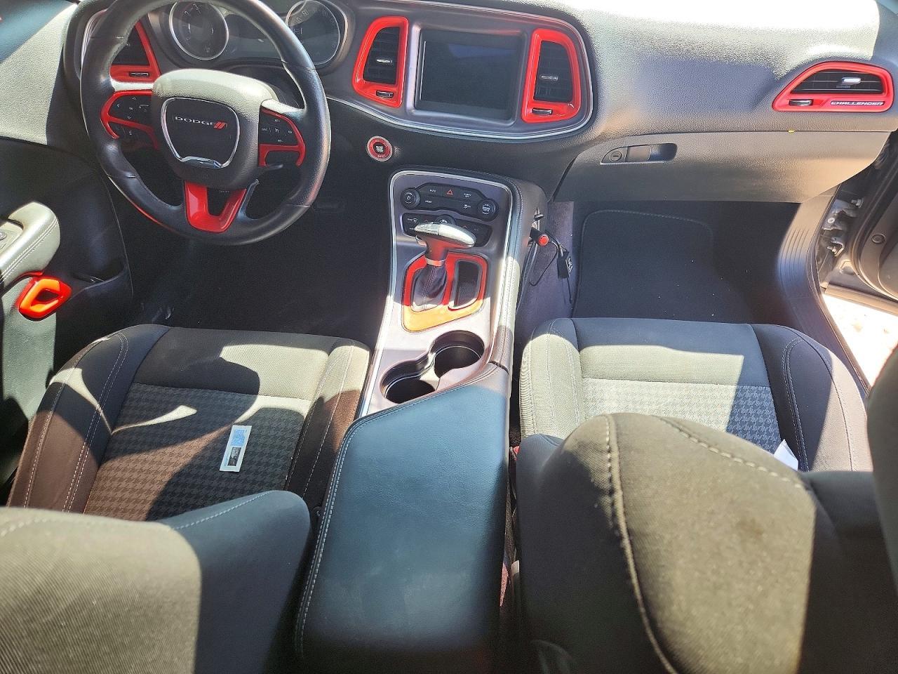 2018 Dodge Challenger R/T - zdjęcie 8