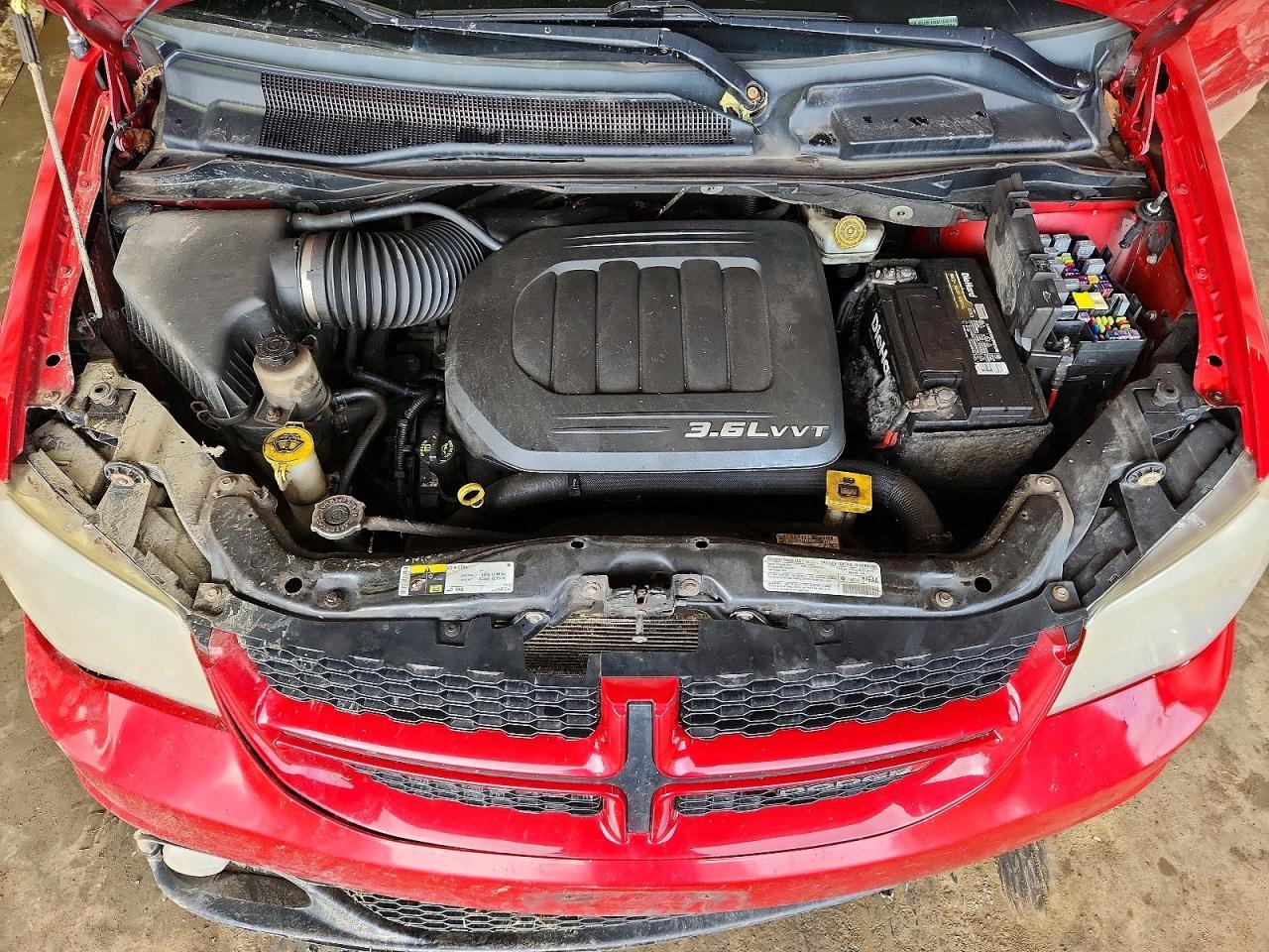2013 Dodge Grand Caravan R/T - zdjęcie 12
