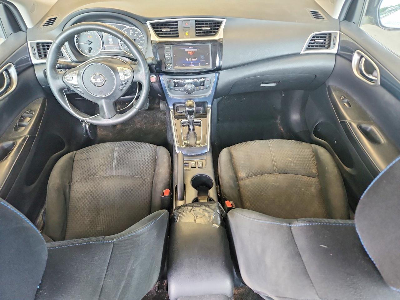 2019 Nissan Sentra Sr - zdjęcie 8