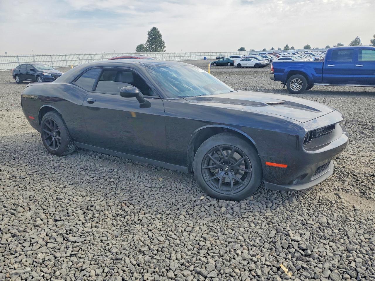 2016 Dodge Challenger Sxt - zdjęcie 4