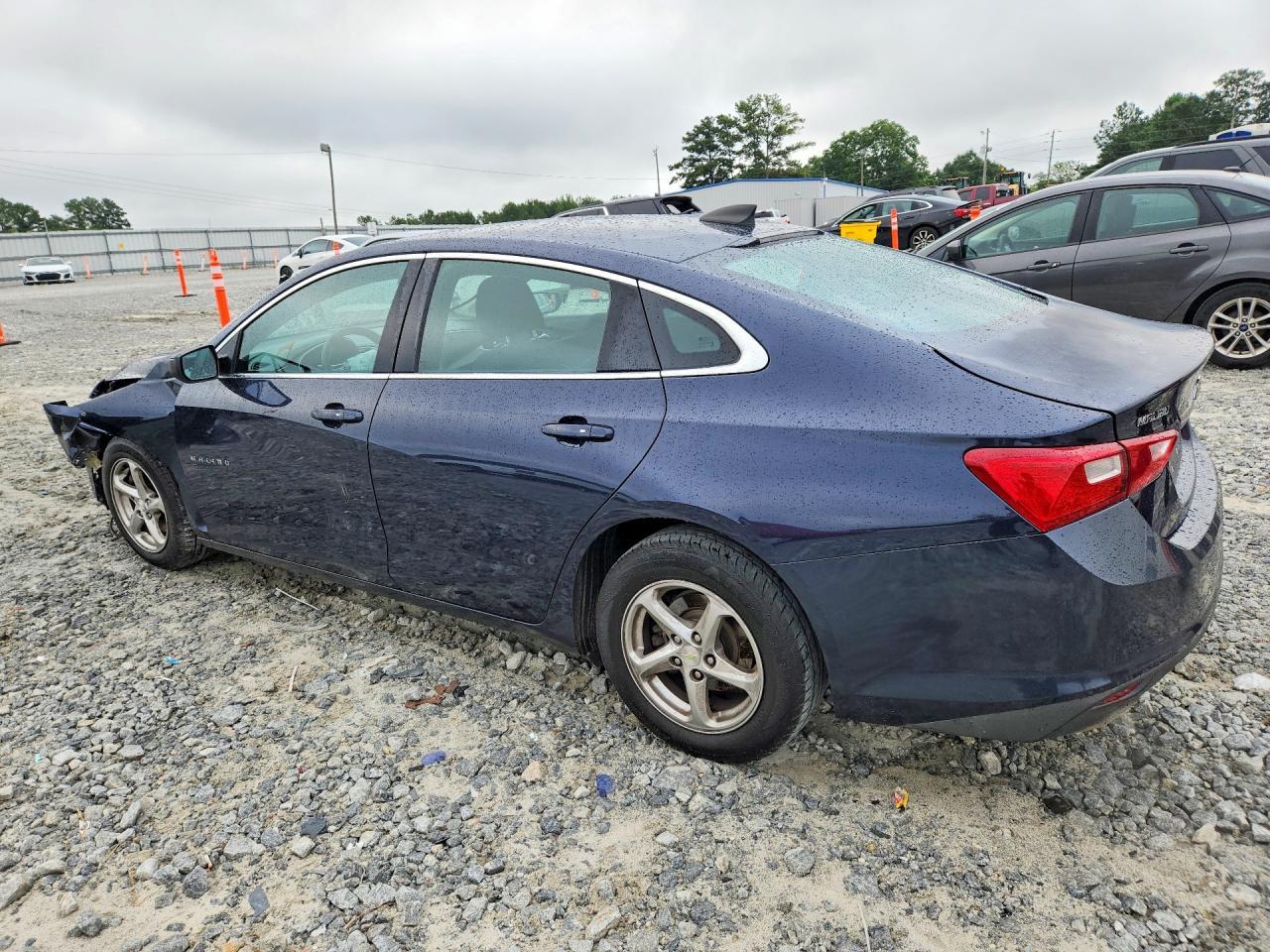 2018 Chevrolet Malibu Ls - zdjęcie 2