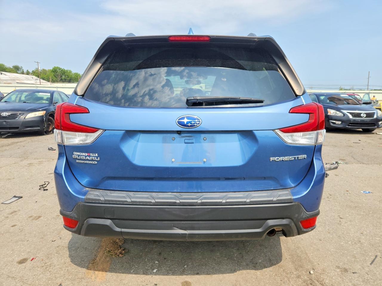 2020 Subaru Forester Premium - zdjęcie 6