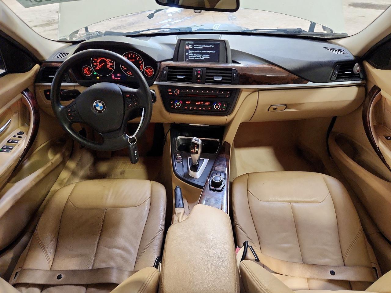 2013 BMW 320 I xDrive - zdjęcie 8