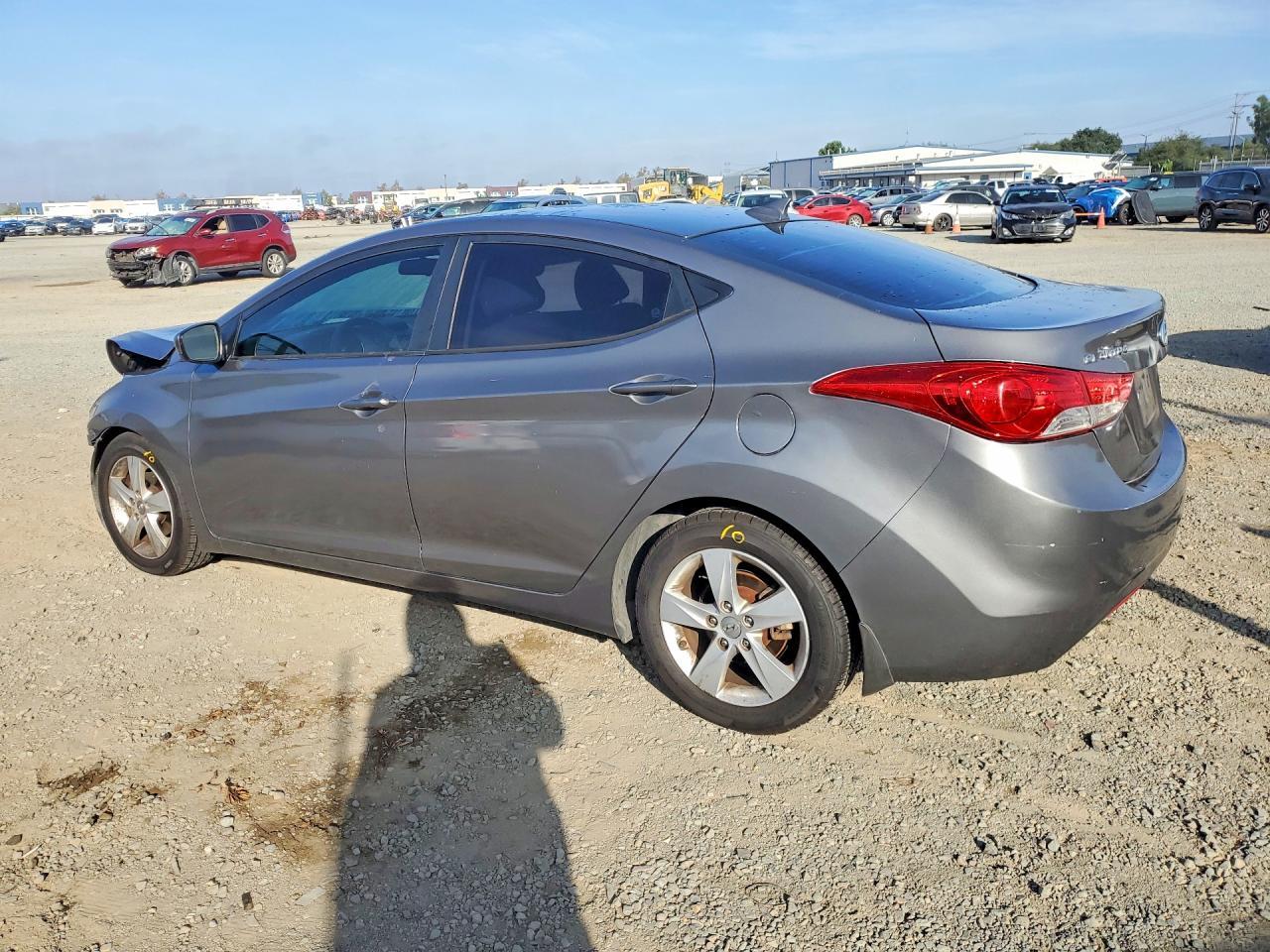 2013 Hyundai Elantra Gls - zdjęcie 2