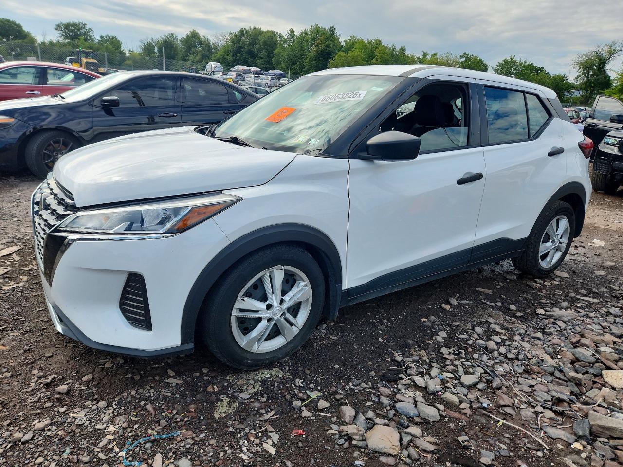 2021 Nissan Kicks S - zdjęcie główne