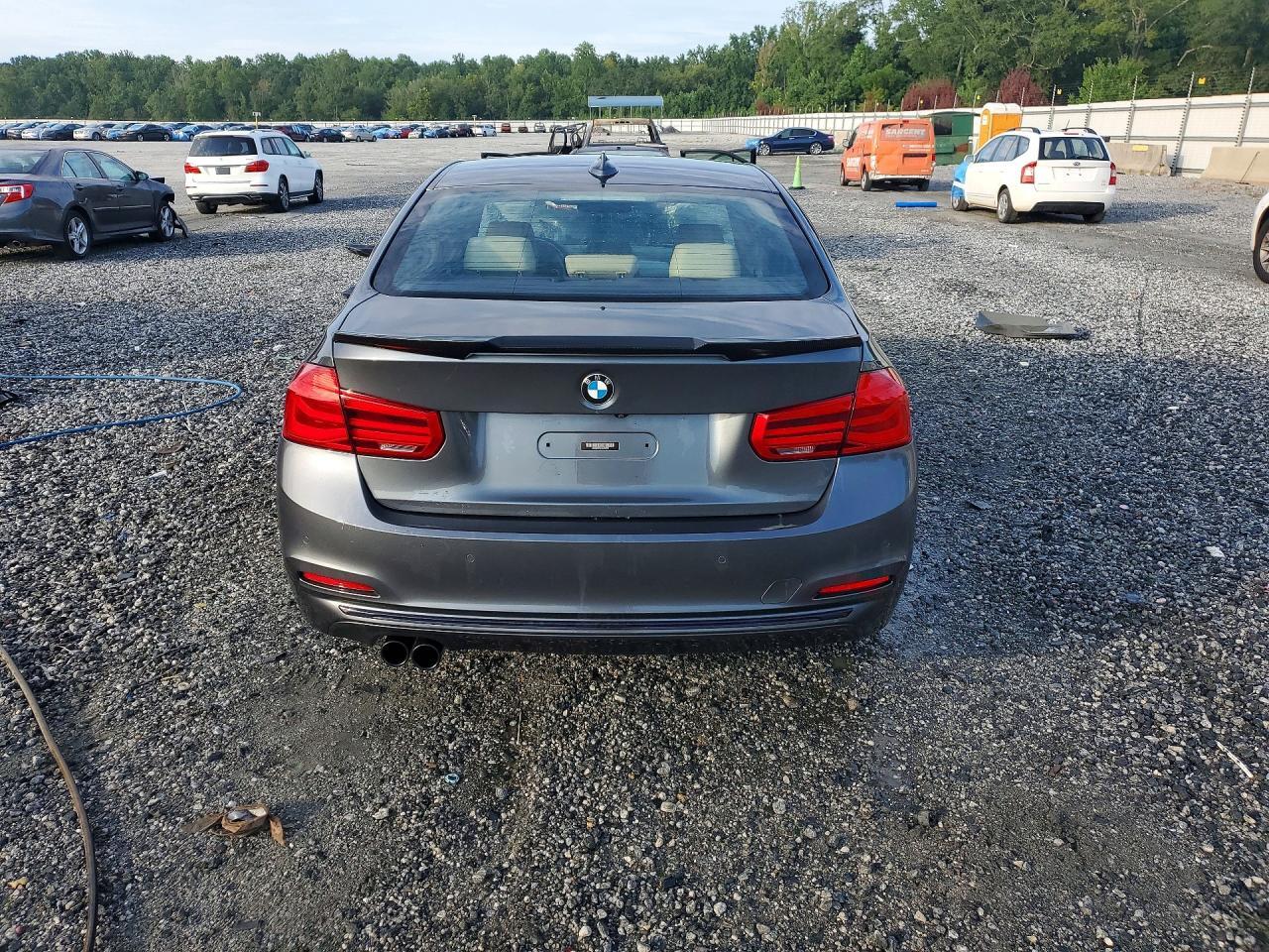 2018 BMW Seria 3 330i - zdjęcie 6