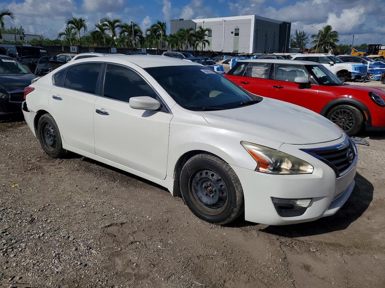 2014 Nissan Altima 2.5 S - zdjęcie 4