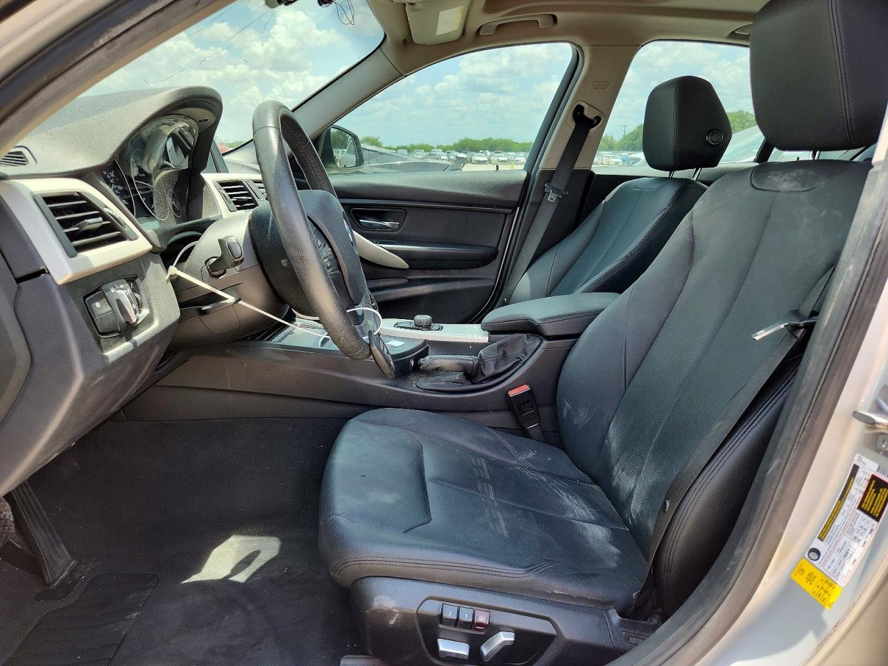 2016 BMW 320 I - zdjęcie 7