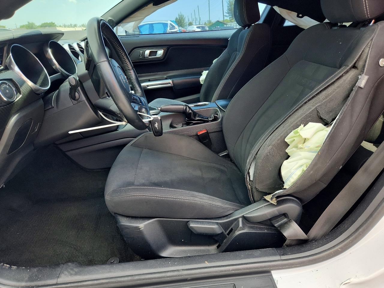 2018 Ford Mustang - zdjęcie 7