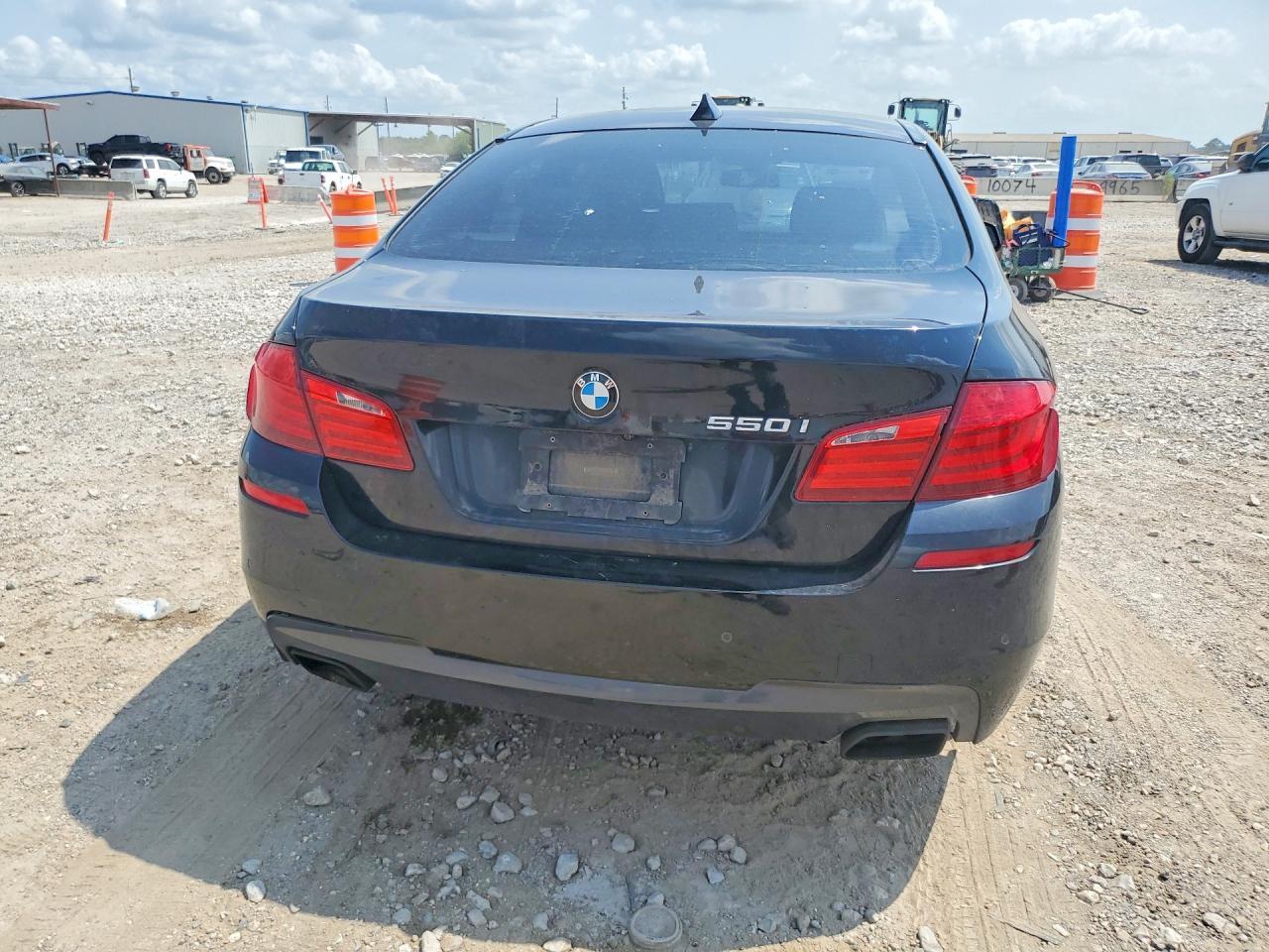 2013 BMW 550 I - zdjęcie 6