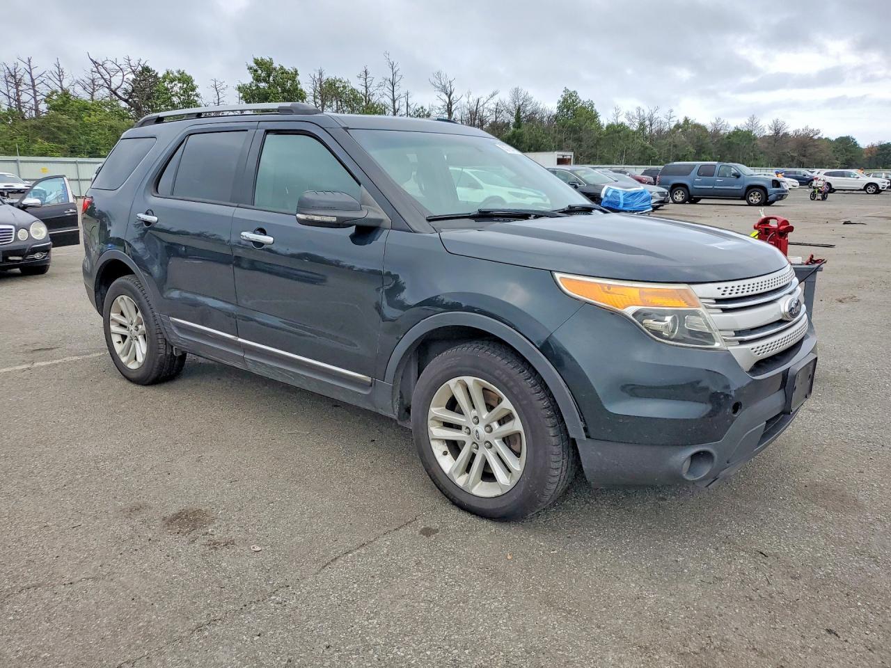 2014 Ford Explorer Xlt - zdjęcie 4