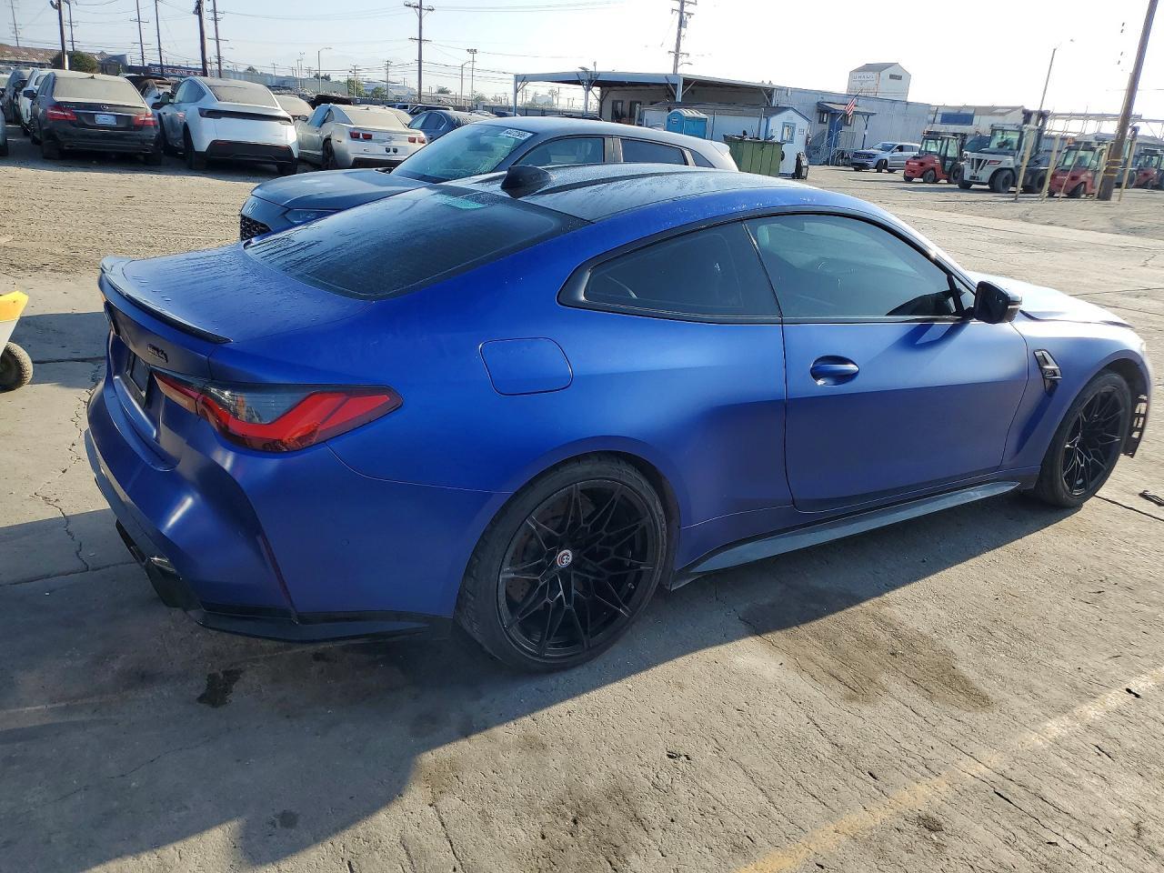 2023 BMW M4 Competition - zdjęcie 3