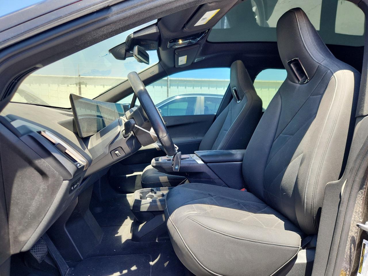 2024 BMW Ix xDrive50 - zdjęcie 7