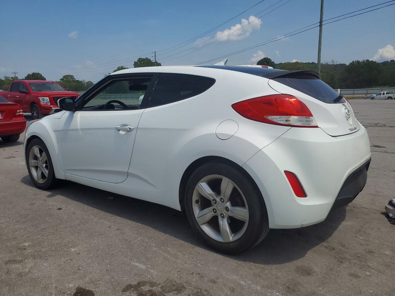 2015 Hyundai Veloster Base - zdjęcie 2