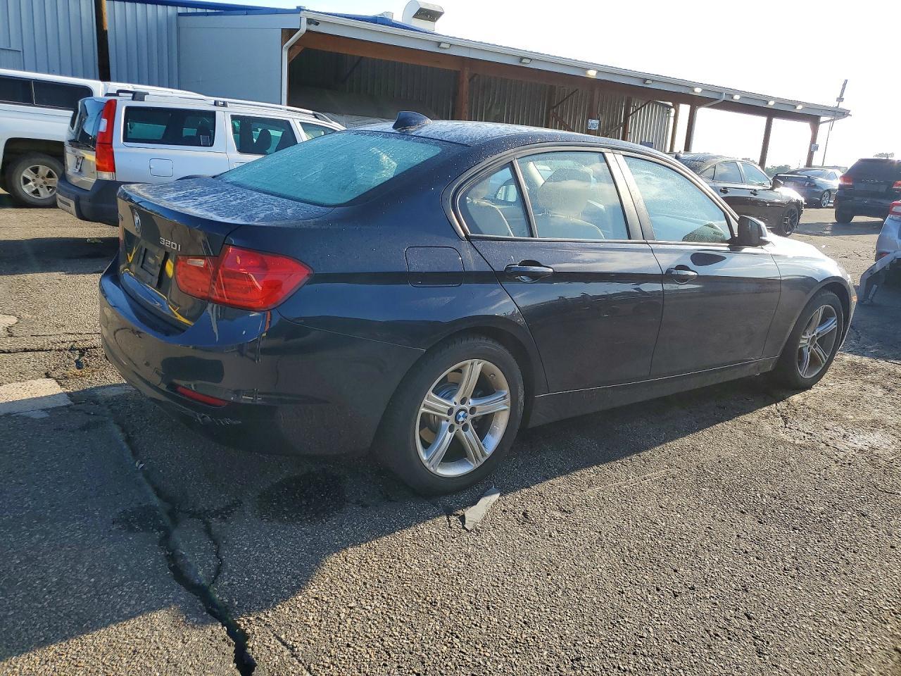 2014 BMW 320 I xDrive - zdjęcie 3