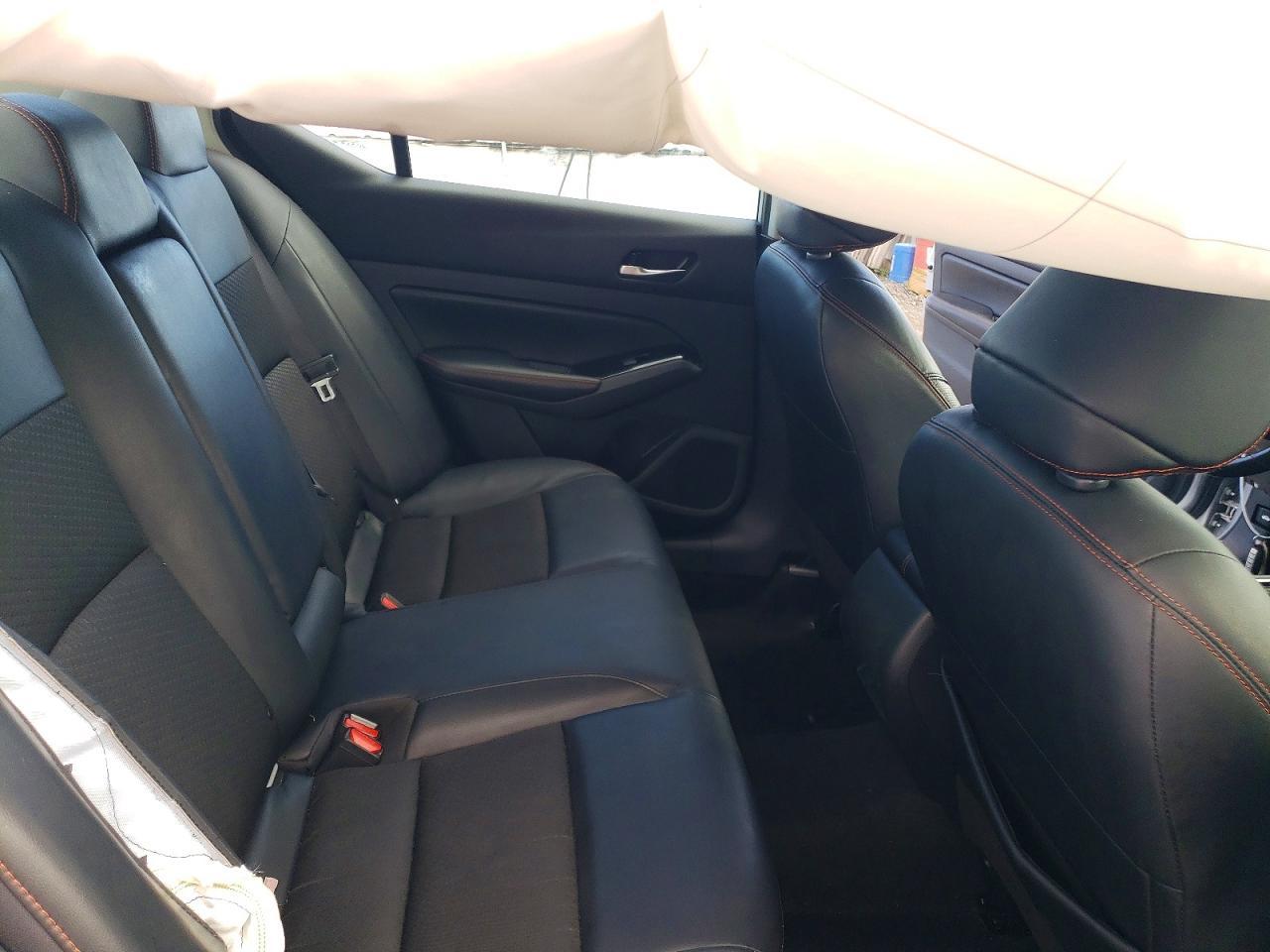2024 Nissan Altima Sr - zdjęcie 10