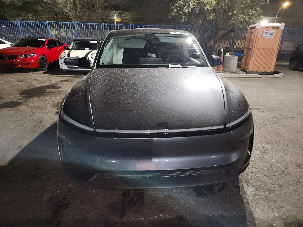2026 Tesla Model Y - zdjęcie 5