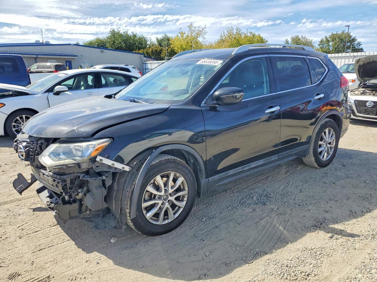 2017 Nissan Rogue Sv - zdjęcie główne