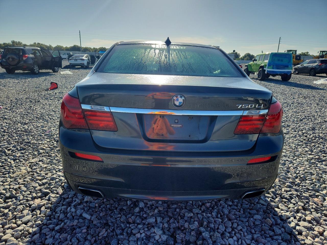 2014 BMW 750 Li - zdjęcie 6