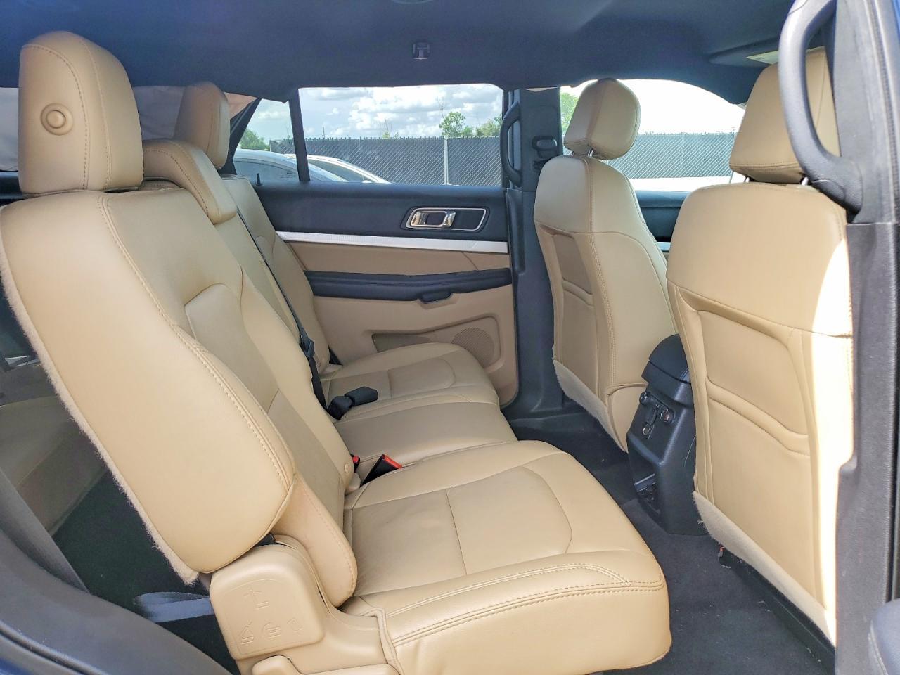2017 Ford Explorer Xlt - zdjęcie 11