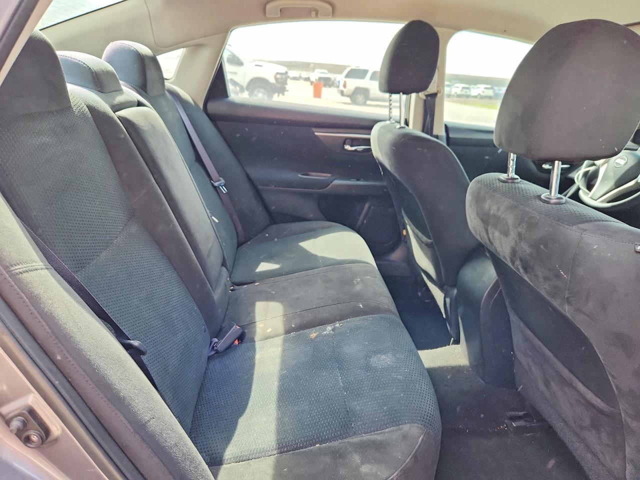 2015 Nissan Altima 2.5 S - zdjęcie 10