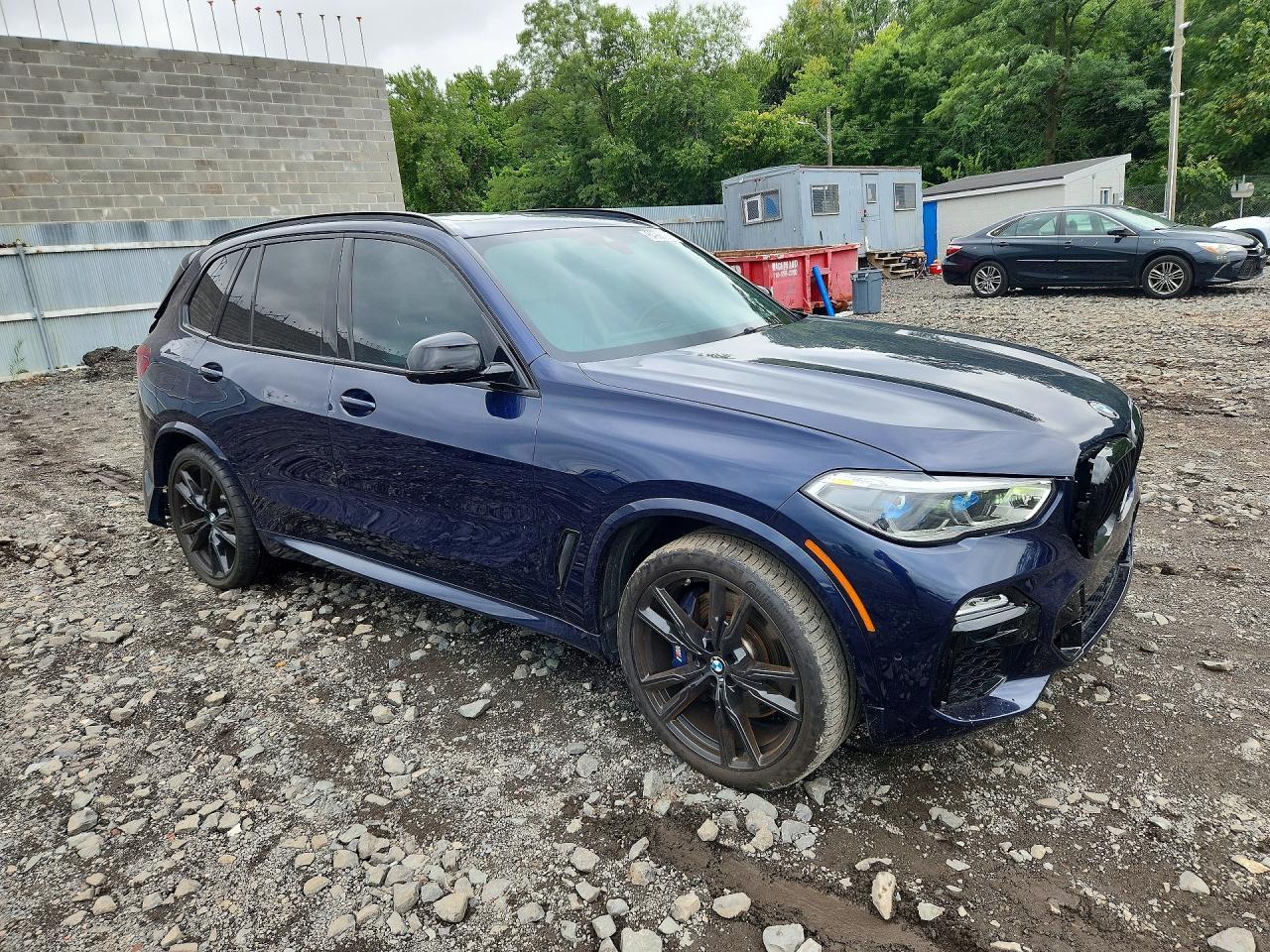 2021 BMW X5 M - zdjęcie 4