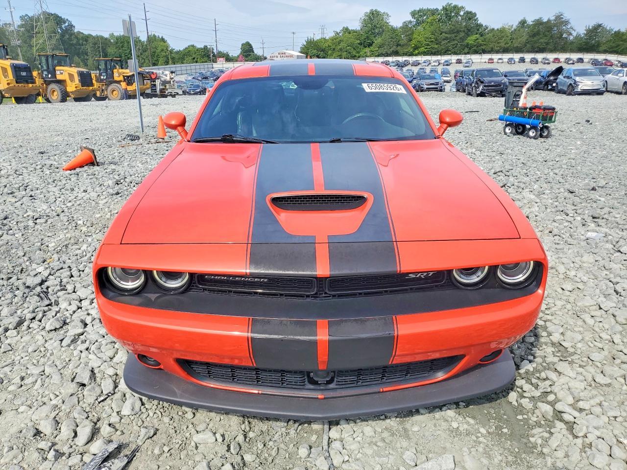 2016 Dodge Challenger Srt 392 - zdjęcie 5