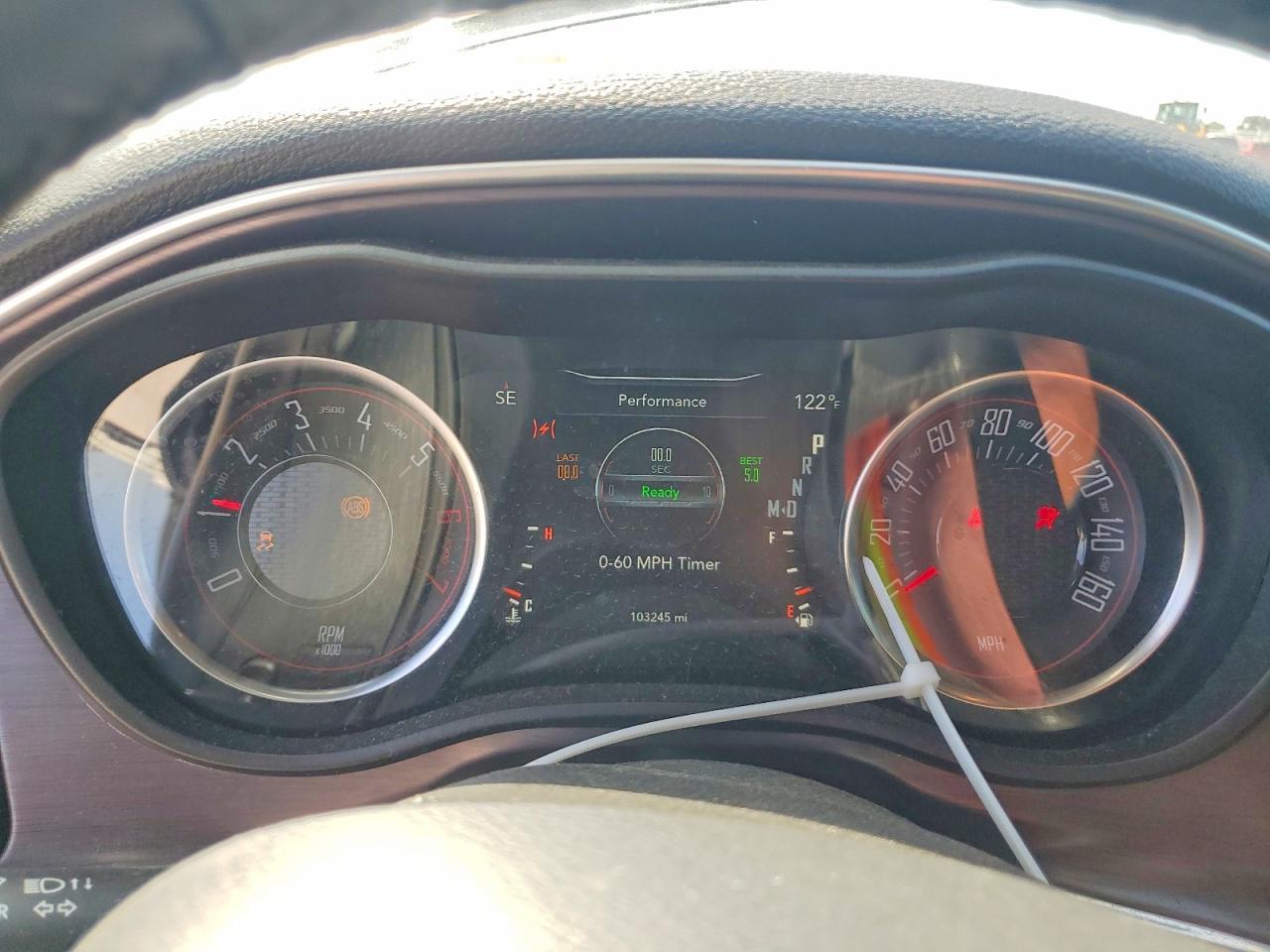 2017 Dodge Challenger R/T - zdjęcie 9