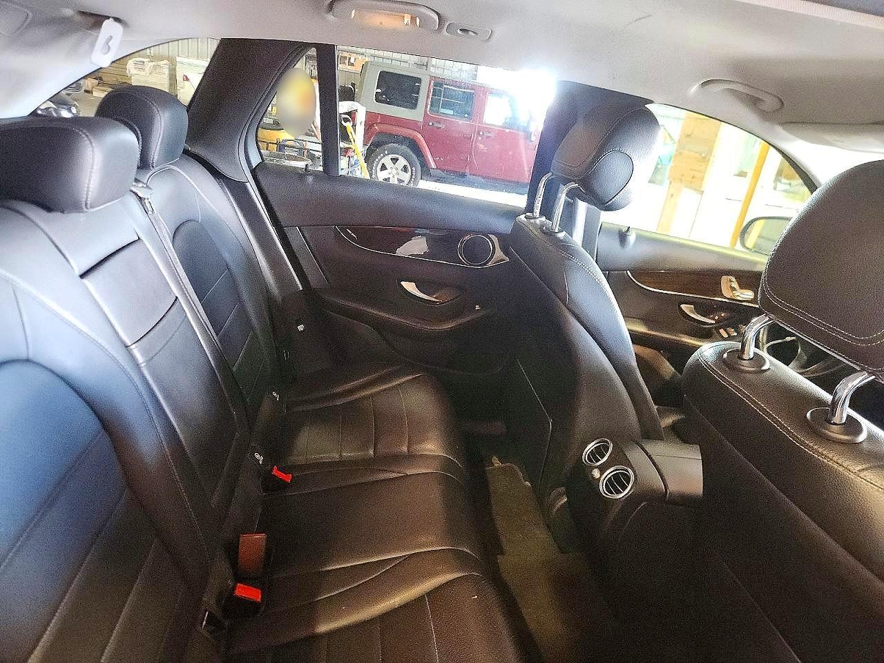 2016 Mercedes-Benz Glc 300 - zdjęcie 11