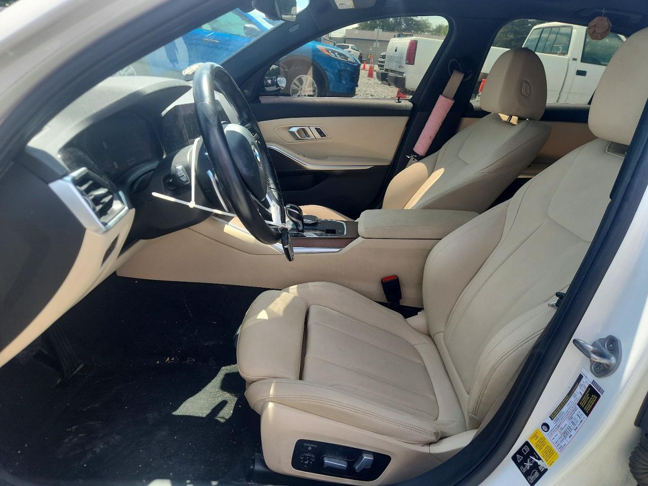 2021 BMW 330Xi - zdjęcie 7