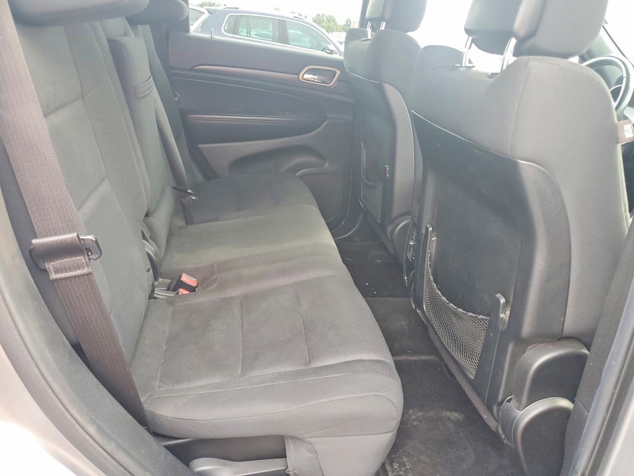 2015 Jeep Grand Cherokee Laredo - zdjęcie 11