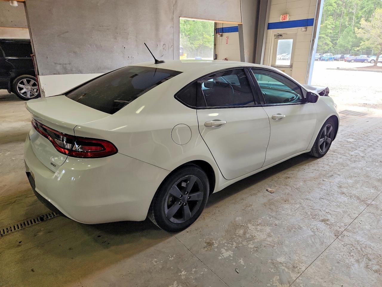 2016 Dodge Dart Sxt - zdjęcie 3