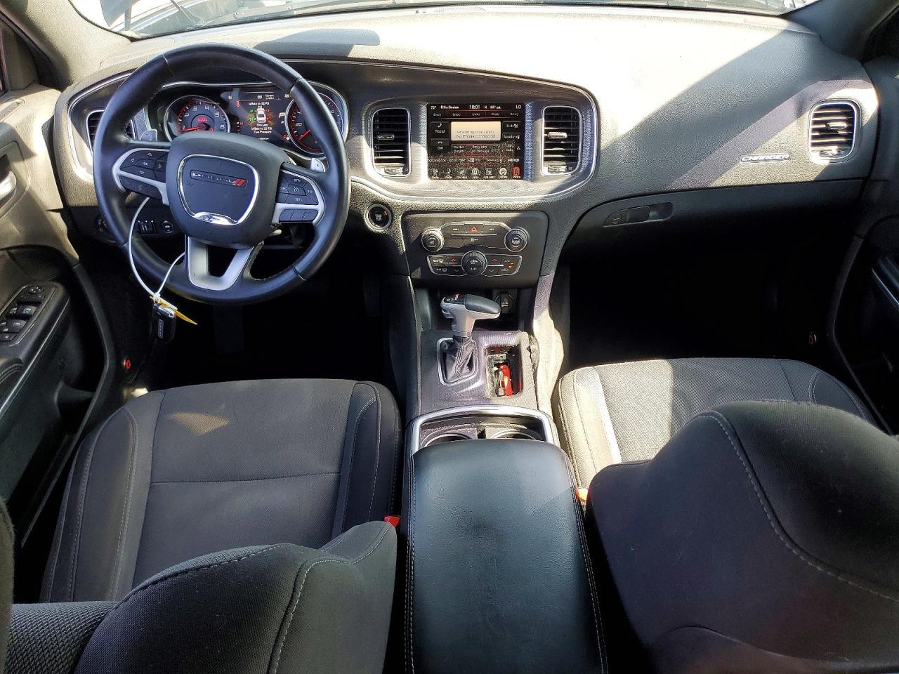 2015 Dodge Charger Sxt - zdjęcie 8