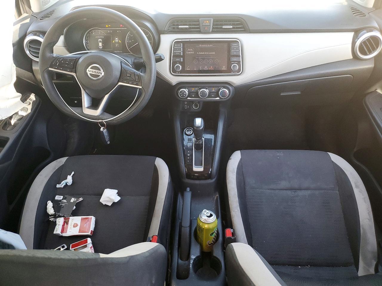 2021 Nissan Versa Sv - zdjęcie 8