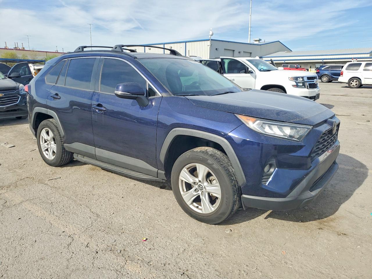 2020 Toyota Rav4 Xle - zdjęcie 4