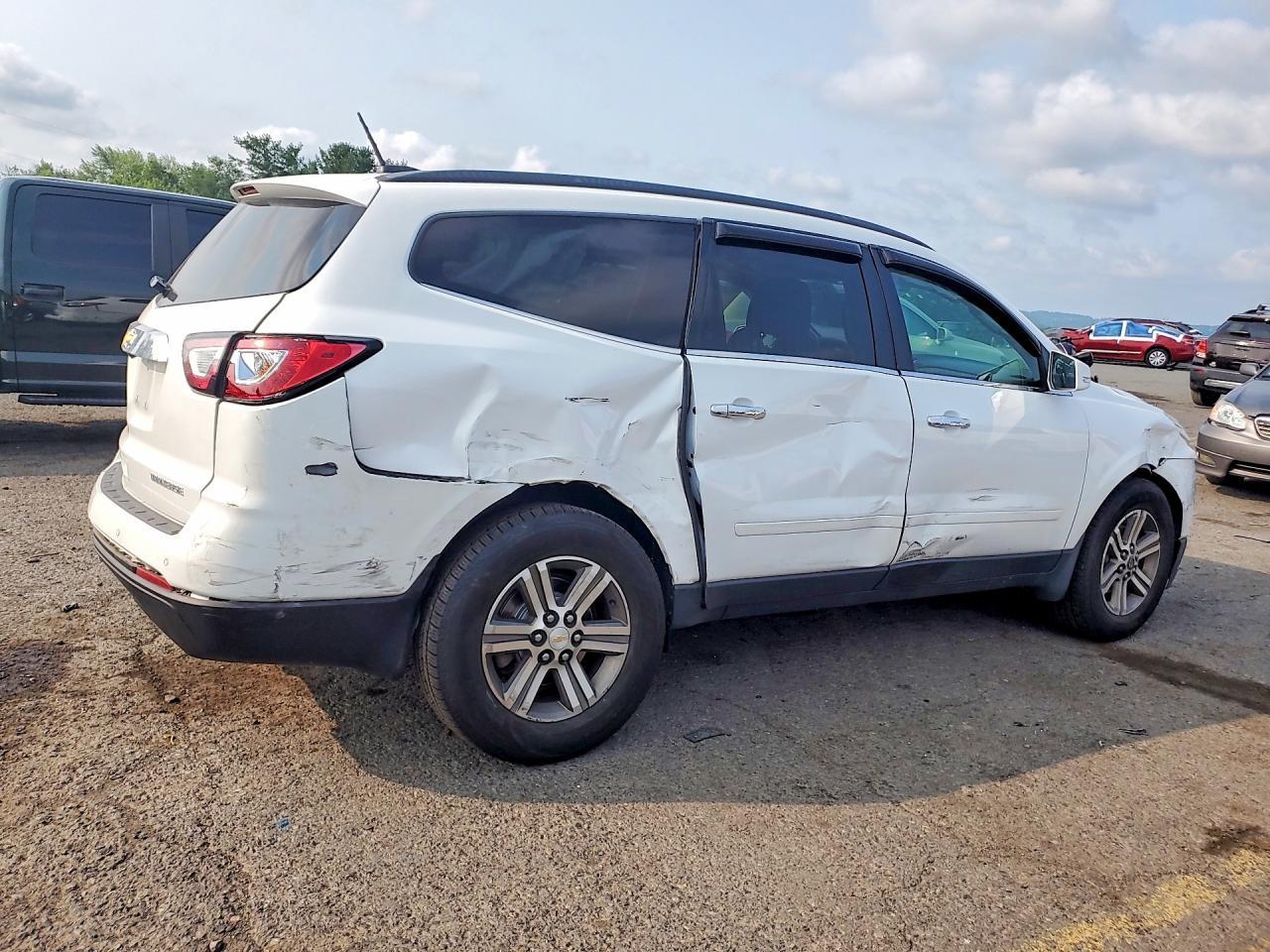 2016 Chevrolet Traverse Lt - zdjęcie 3