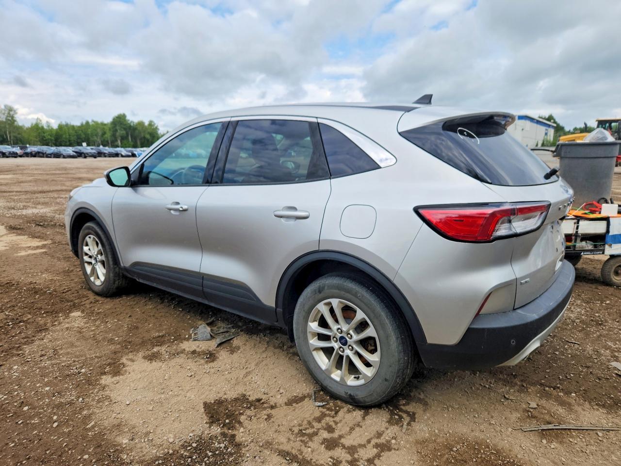2020 Ford Escape - zdjęcie 2