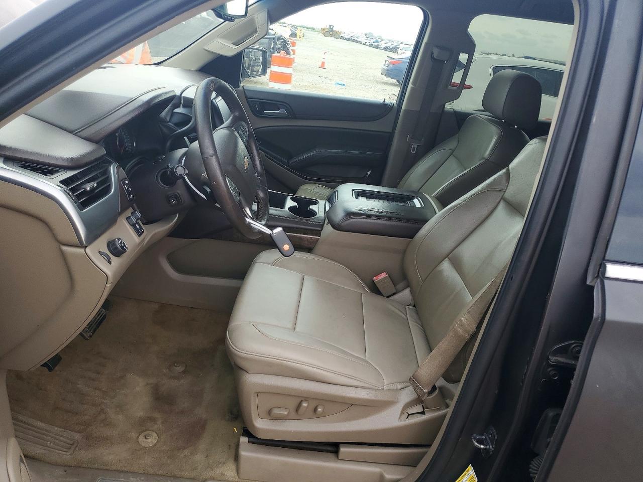 2015 Chevrolet Suburban C1500 Lt - zdjęcie 7
