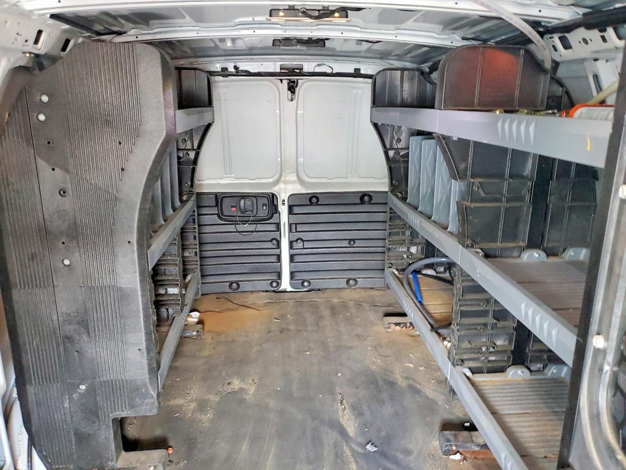 2019 Chevrolet Express G2500 - zdjęcie 10