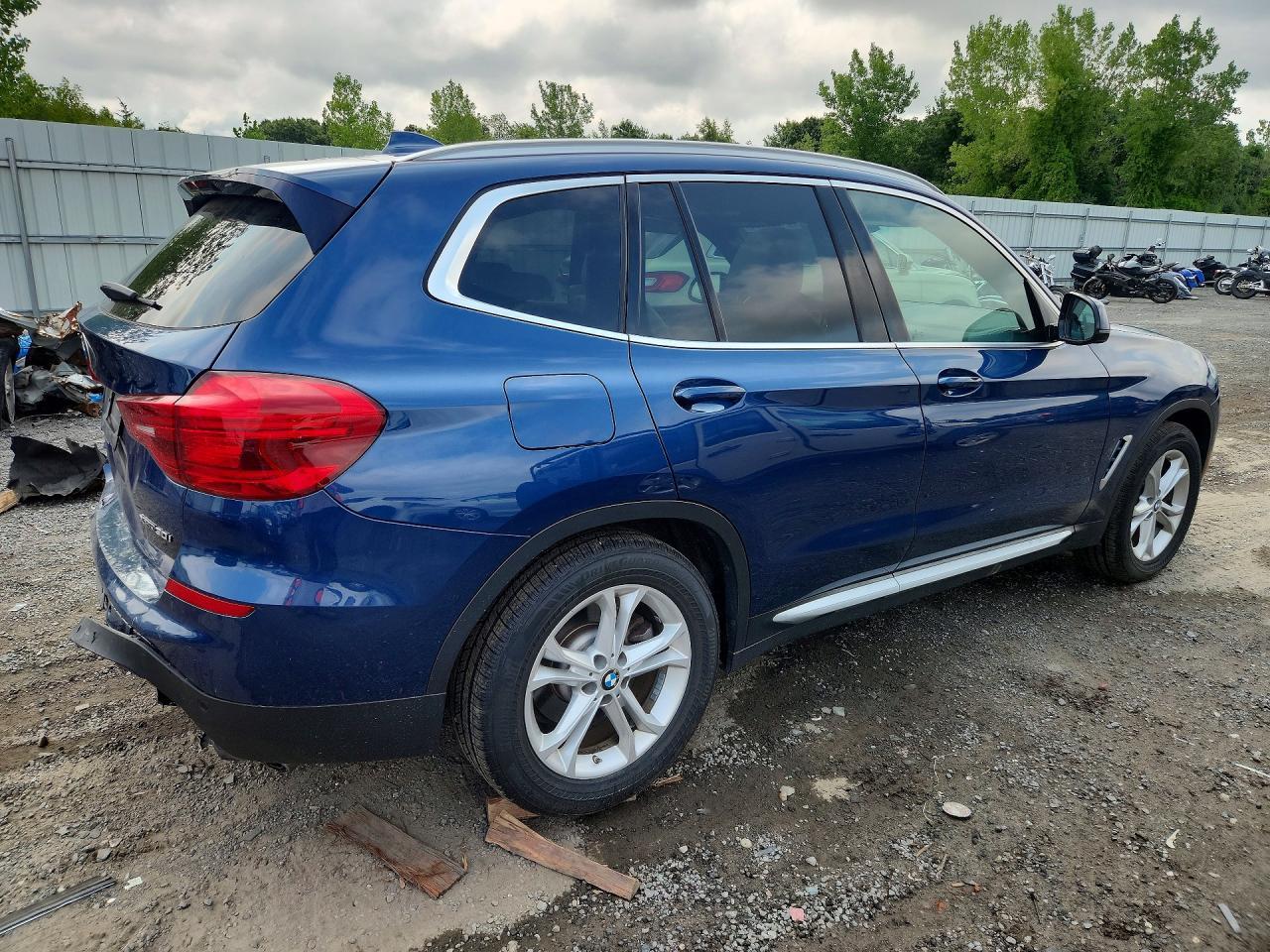 2019 BMW X3 xDrive30I - zdjęcie 3