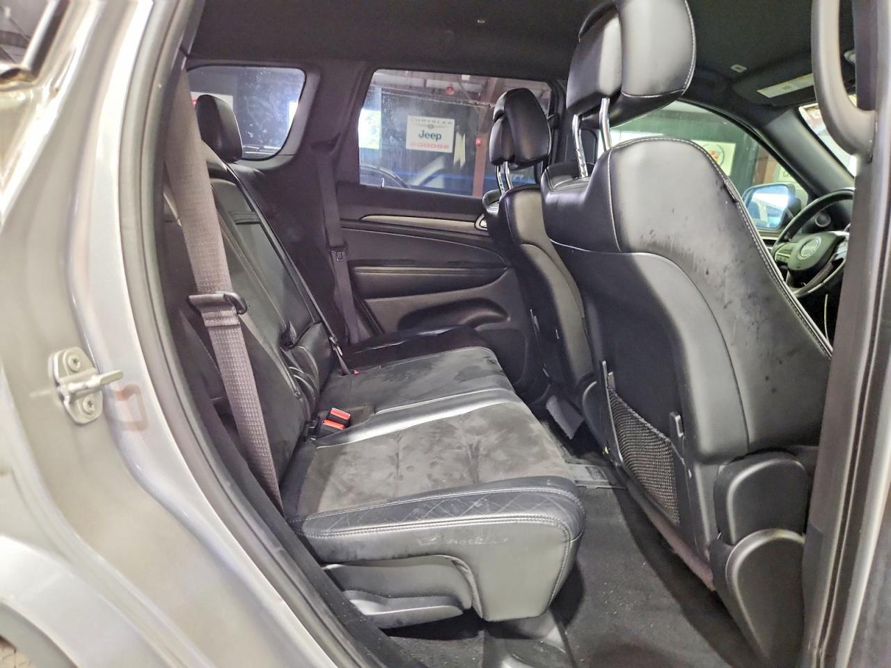 2020 Jeep Grand Cherokee Laredo - zdjęcie 11