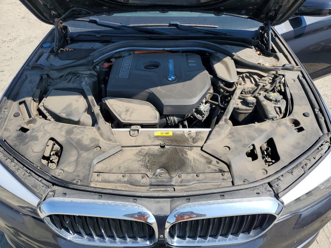 2018 BMW 530E - zdjęcie 11
