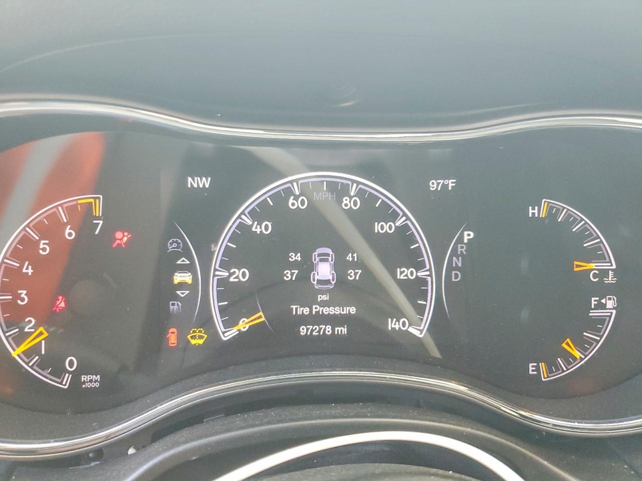 2019 Jeep Grand Cherokee Laredo - zdjęcie 9