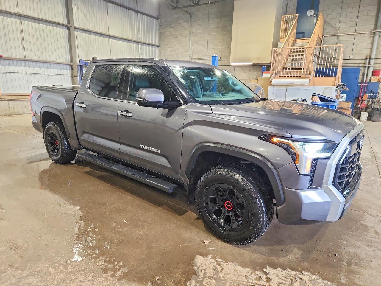 2023 Toyota Tundra Crewmax Limited - zdjęcie 4