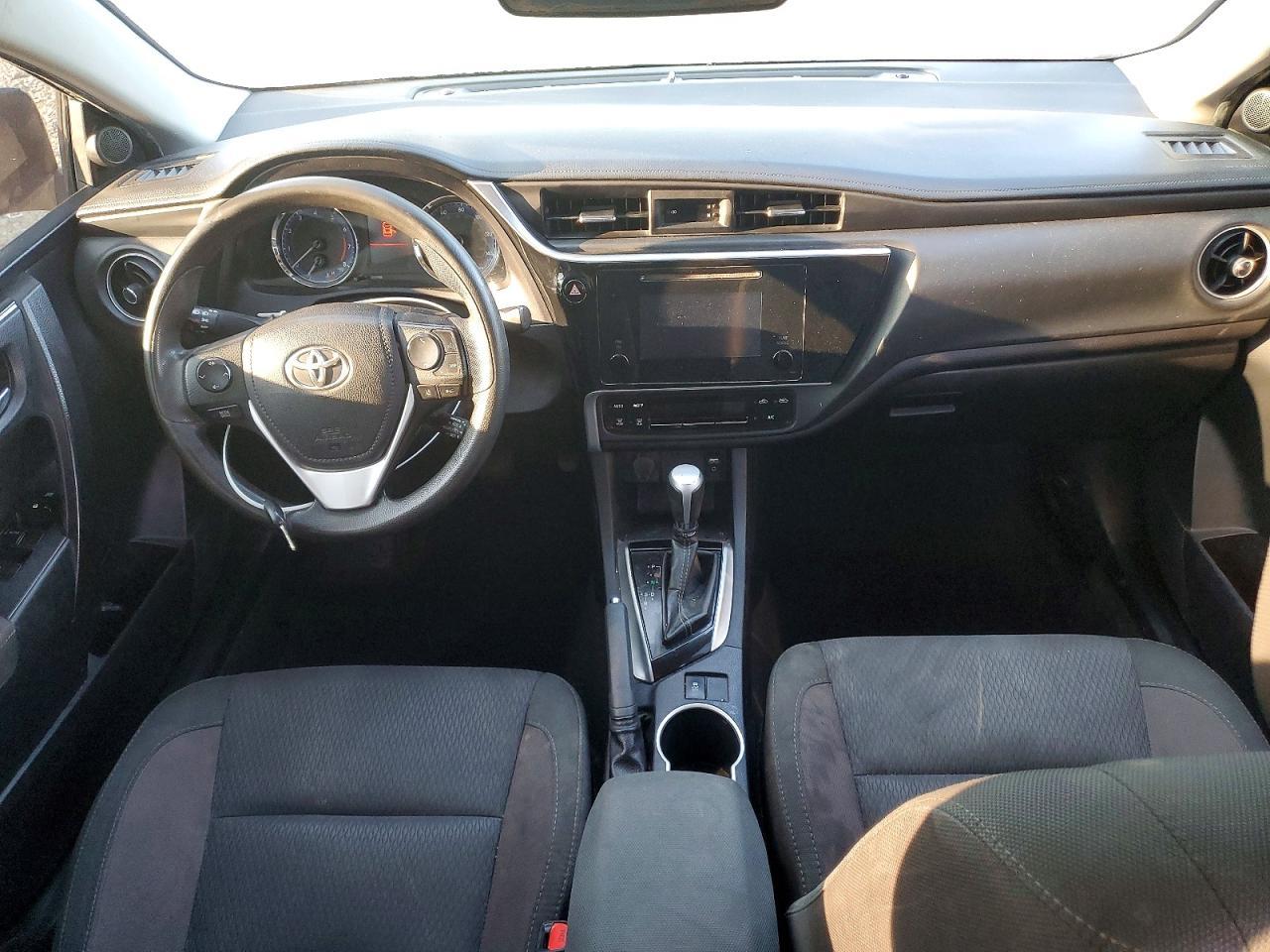 2019 Toyota Corolla Le - zdjęcie 8
